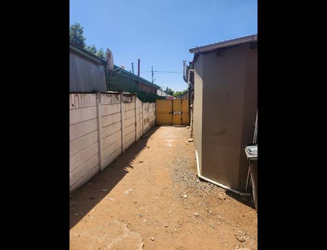 7 BEDROOM HOUSE FOR SALE IN TURFFONTEIN